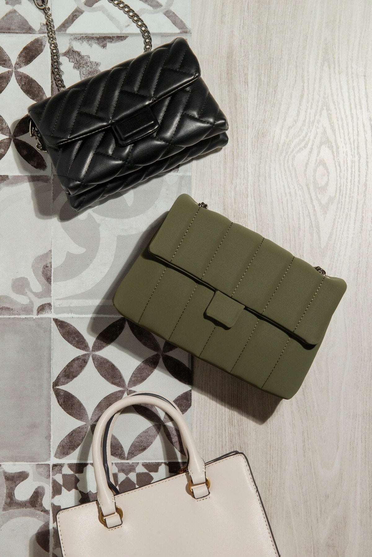 Handbags, Wallets & Cases